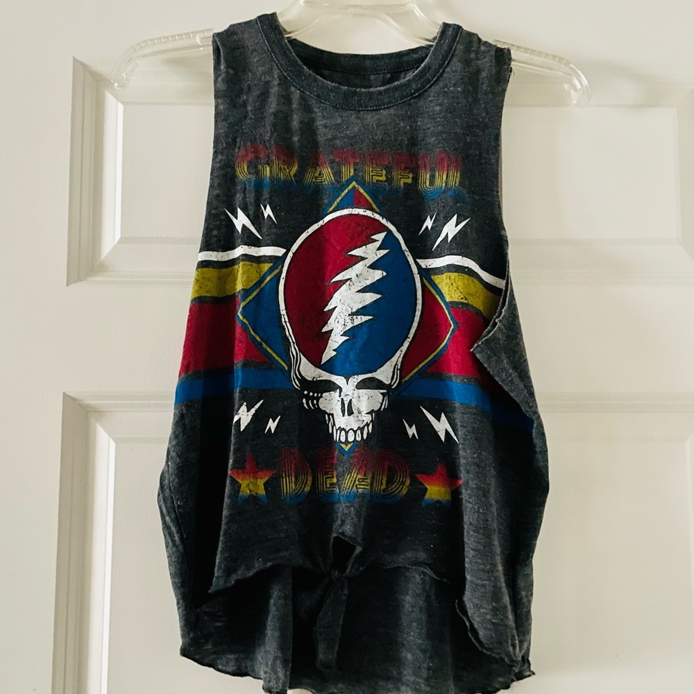 CHASER GRATEFUL DEAD SLEEVELESS GRAPHIC TIE FRONT TEE